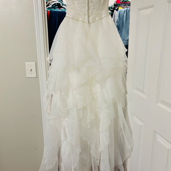 Wedding Dress - Picture 2 of 5